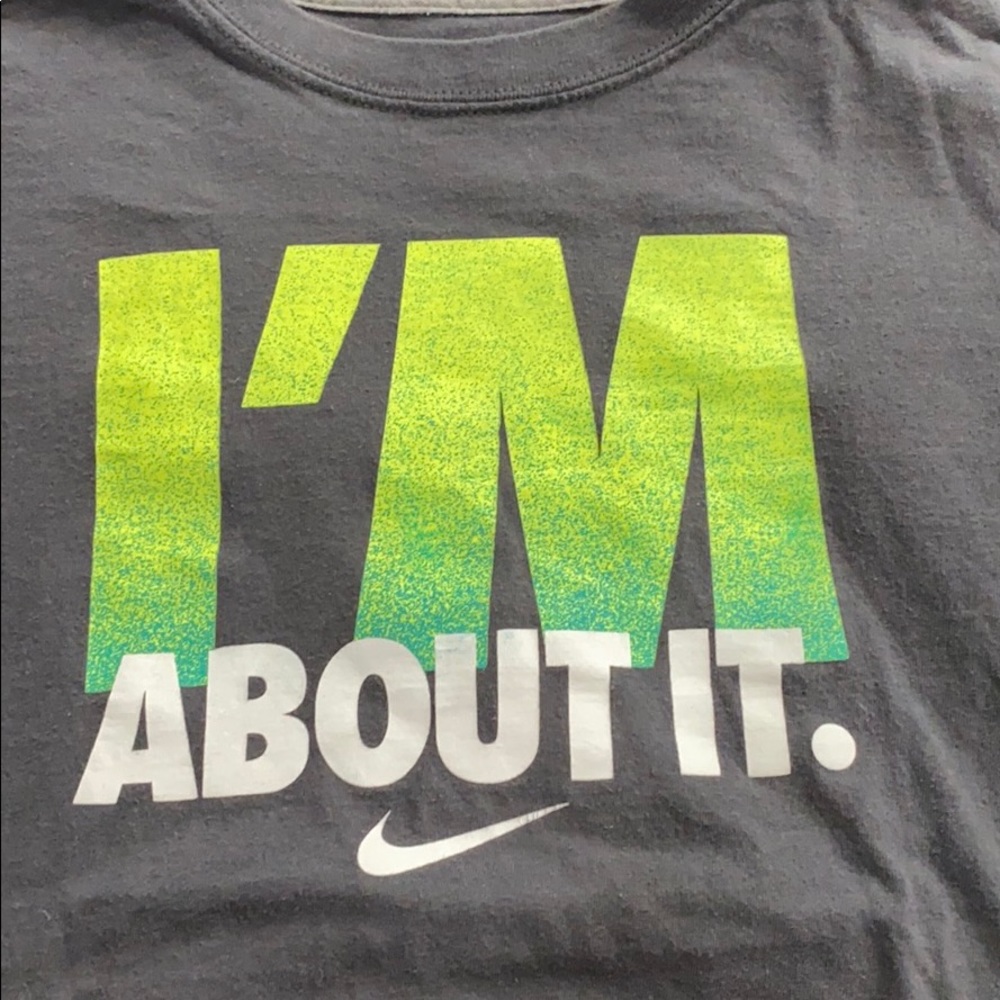Nike tee